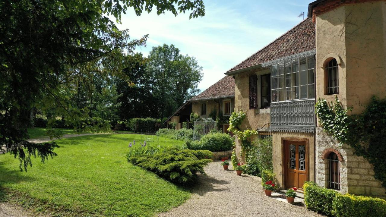 Domaine De Bellevue Gite Du Mont Poupet Marnoz Exterior foto